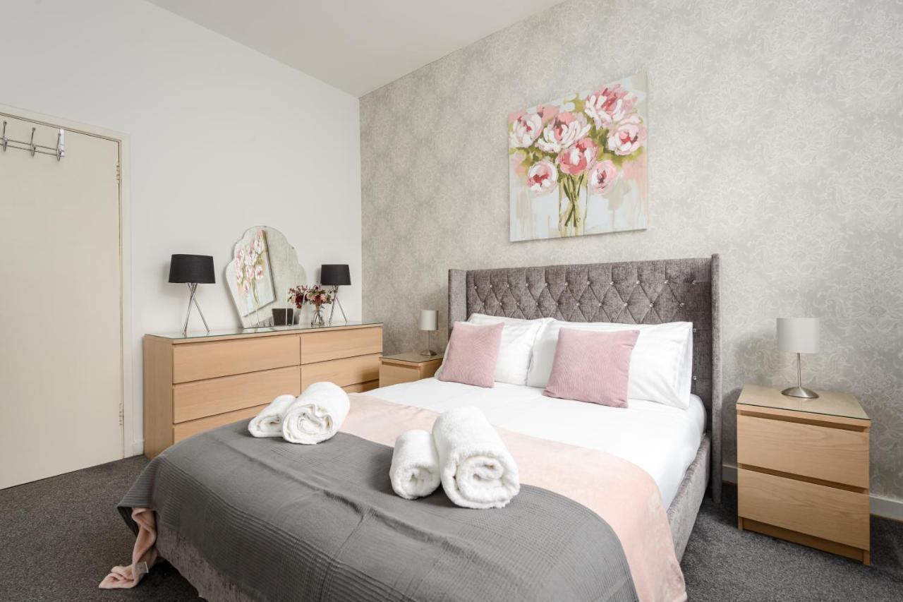 2 Bedroom Royal Mile Apartment Единбург Екстериор снимка